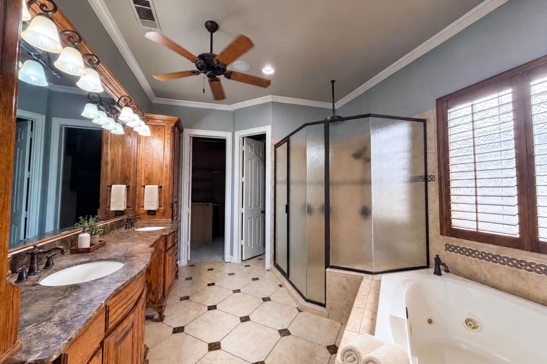Photo 11 of 28 of 1930 Fair Oaks Ln, Prosper, TX