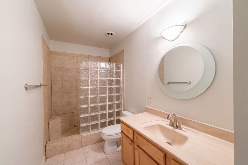 Photo 17 of 23 of 7700 E Meadowbrook Ave, Scottsdale, AZ