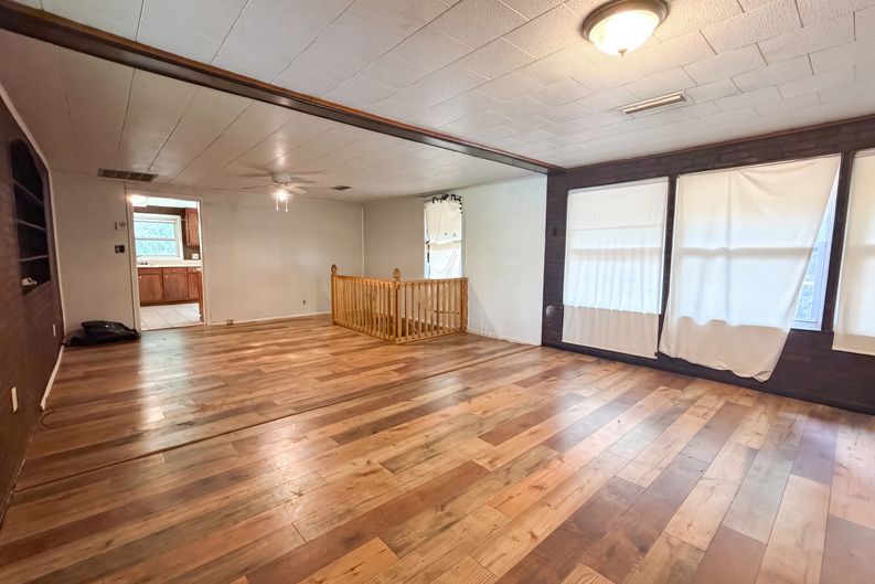 Photo 9 of 29 of 3609 Poplar Ln, Adamsville, AL
