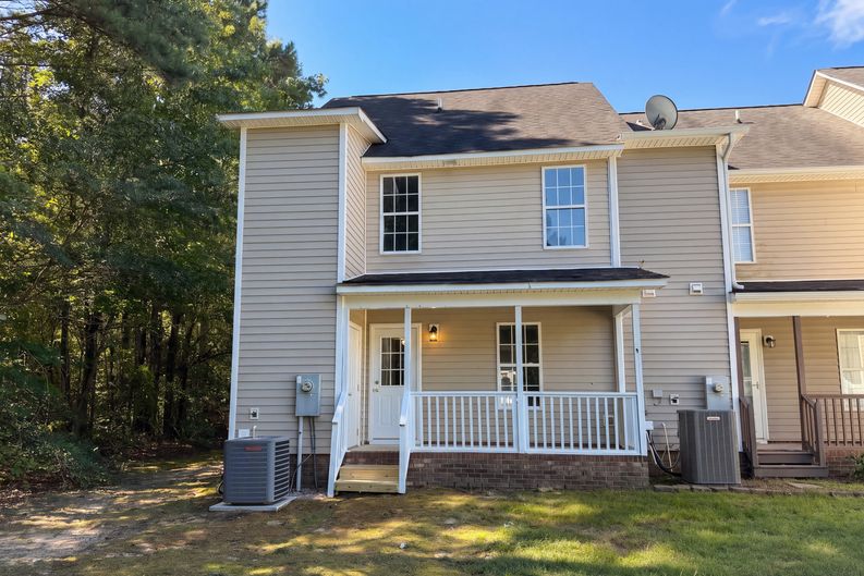 Photo 20 of 25 of 123 Gatwick Ct, Clayton, NC