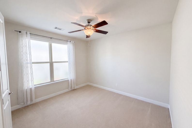 Photo 9 of 25 of 9565 Horsebit Ln, Concord, NC