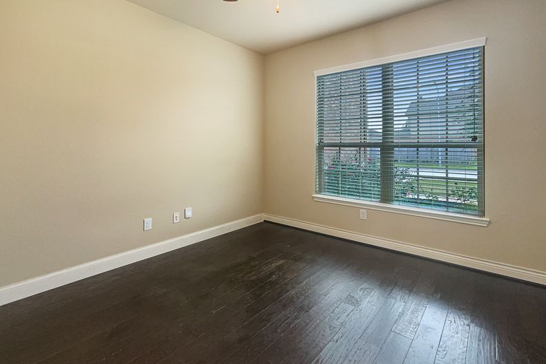 Photo 7 of 27 of 24542 N Denham Ridge Ln, Spring, TX