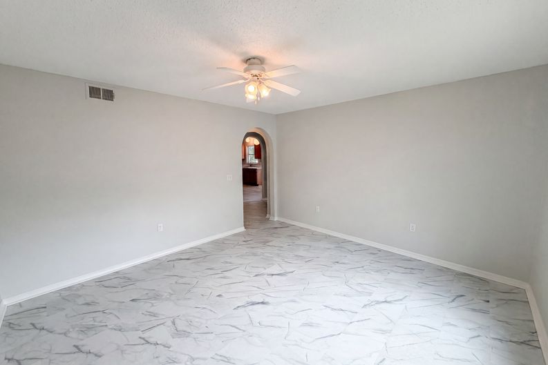 Photo 14 of 53 of 5191 Quintilis St, Spring Hill, FL