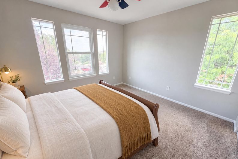 Photo 16 of 34 of 10494 Ouray St, Commerce City, CO