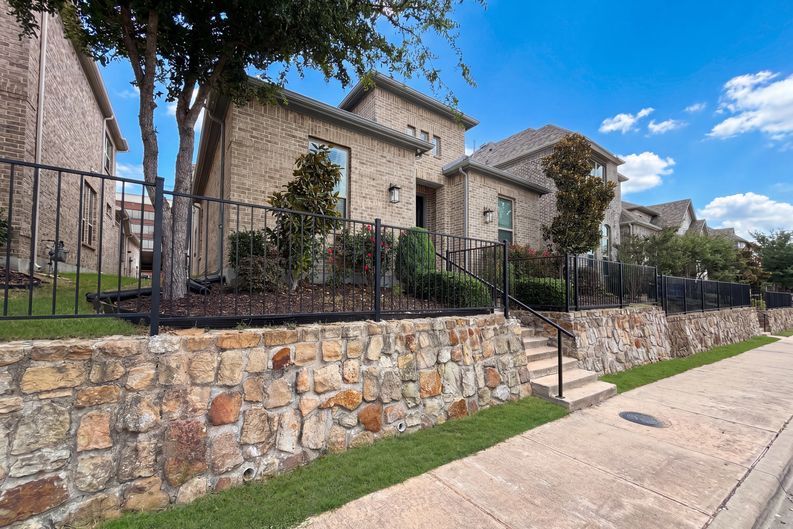 Photo 17 of 20 of 17628 Bottlebrush Dr, Dallas, TX
