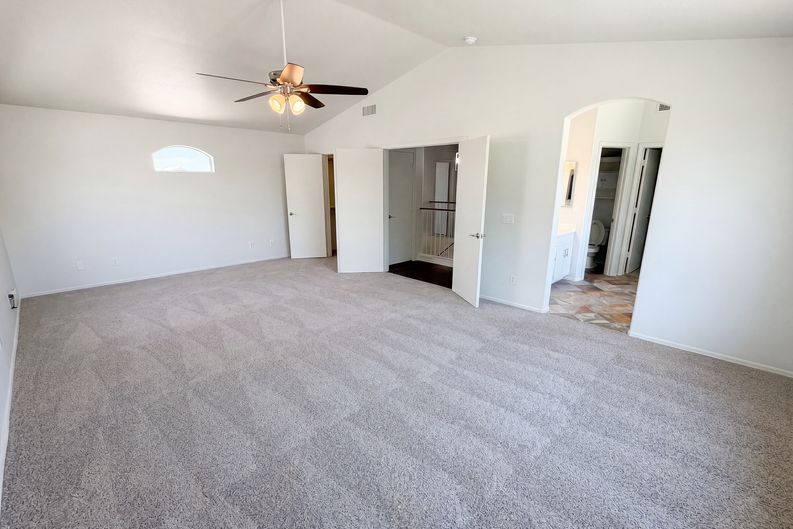 Photo 16 of 29 of 10860 W Lone Cactus Dr, Peoria, AZ