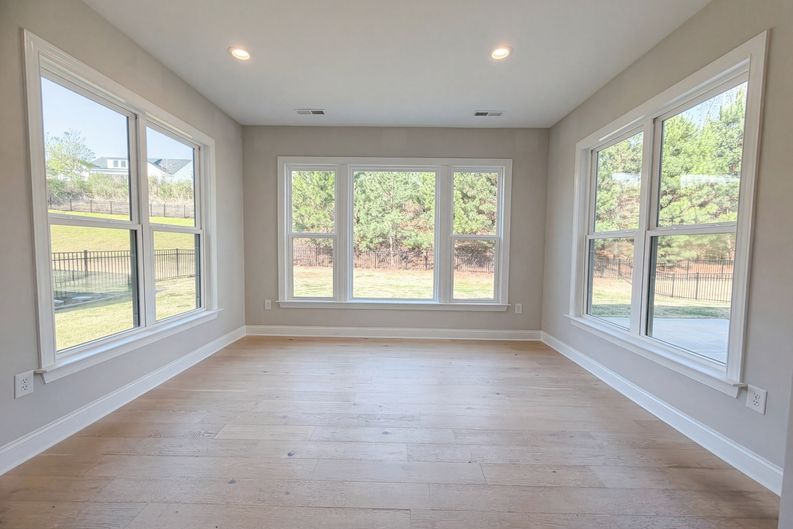 Photo 11 of 20 of 5016 Watercrest Trl, Belmont, NC