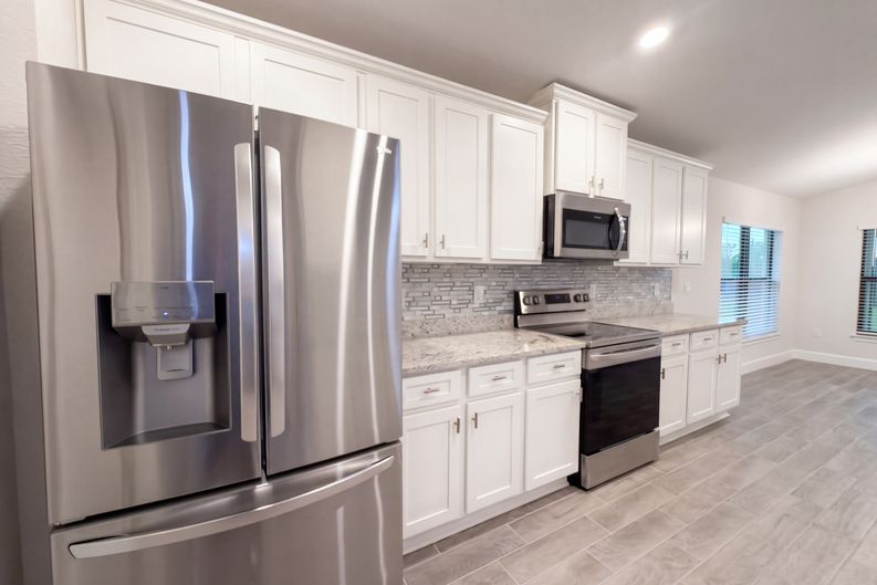 Photo 6 of 33 of 5938 164th Ave E, Parrish, FL