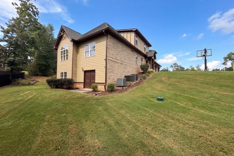 Photo 24 of 27 of 7510 Sunridge Ln, Douglasville, GA