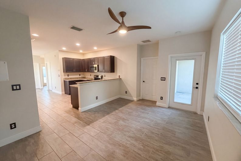 Photo 14 of 20 of 758 NE Hawks Ridge Way, Port Saint Lucie, FL