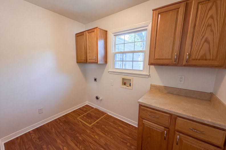 Photo 13 of 17 of 3802 Poinsettia Dr, Dallas, TX