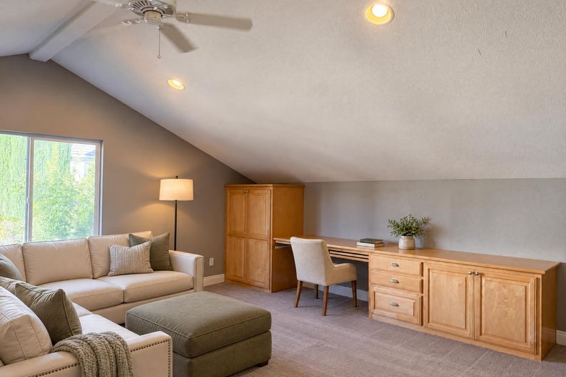 Photo 39 of 51 of 1401 Grey Owl Cir, Roseville, CA