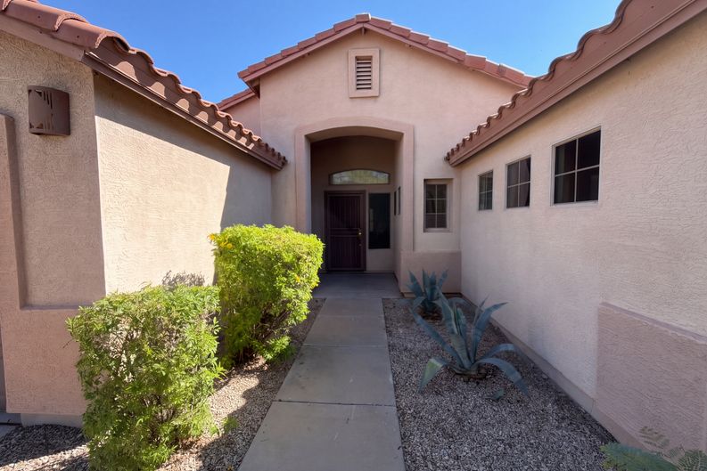 Photo 6 of 37 of 11787 S 174th Ave, Goodyear, AZ