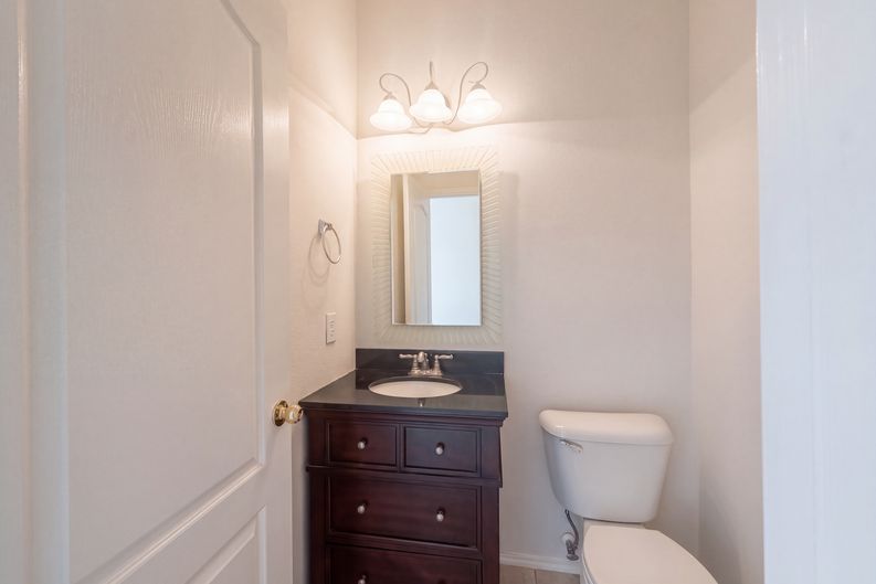 Photo 17 of 27 of 1304 Grapevine Dr, Allen, TX