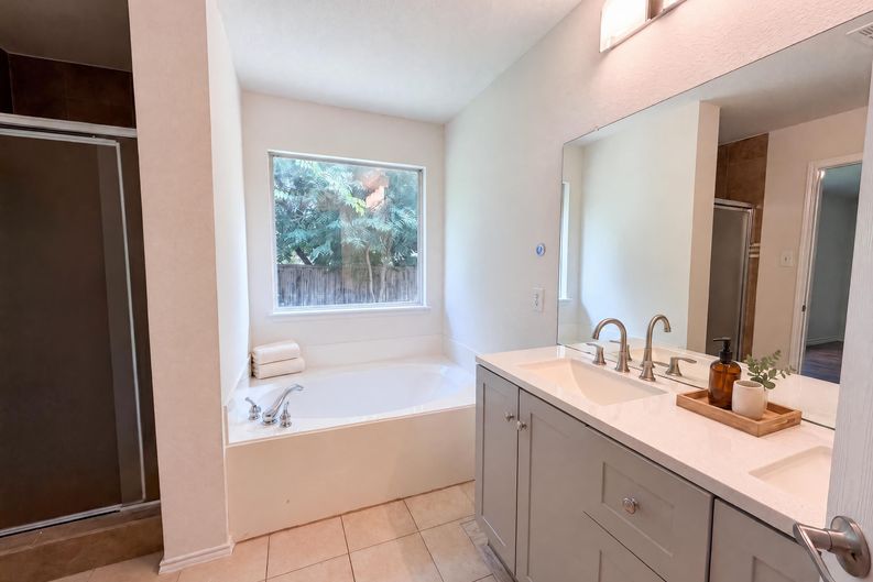 Photo 14 of 19 of 2324 Glenhaven Dr, McKinney, TX