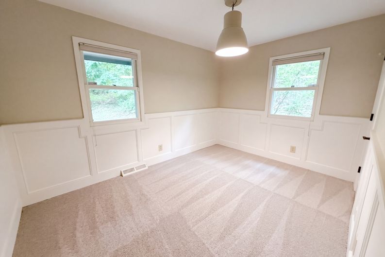 Photo 9 of 16 of 6710 Hopi Rd, Chanhassen, MN
