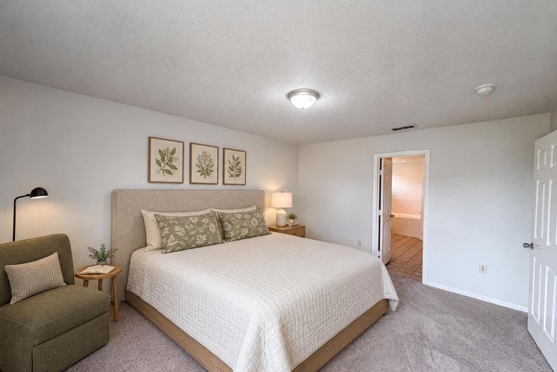 Photo 9 of 19 of 1038 Highland Crest Cir, Lake Wales, FL