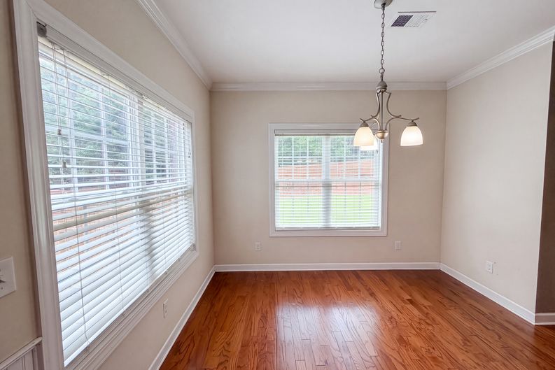 Photo 6 of 43 of 621 Gaelens Ln, Irmo, SC