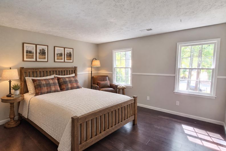 Photo 13 of 21 of 2201 Brookfield Cir, Lawrenceville, GA
