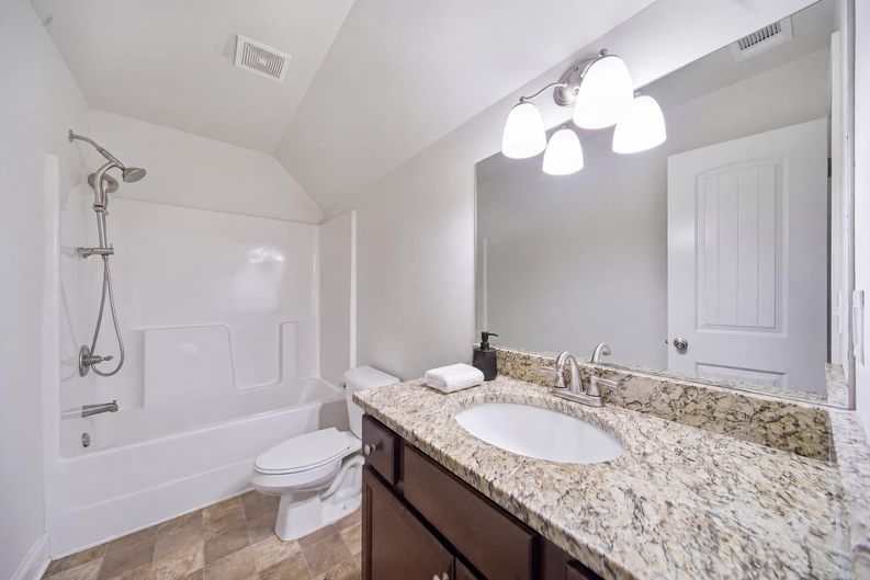 Photo 21 of 25 of 6372 Spring Cove Dr, Flowery Branch, GA