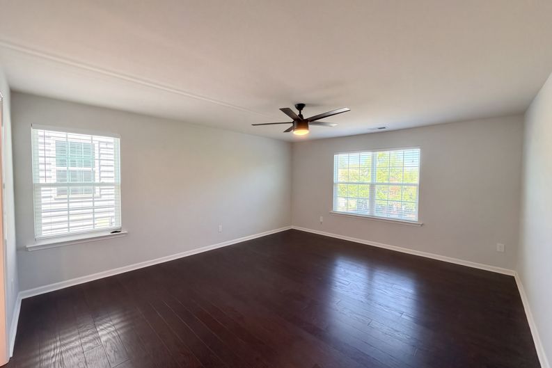 Photo 4 of 24 of 15128 Evergreen House Dr, Charlotte, NC