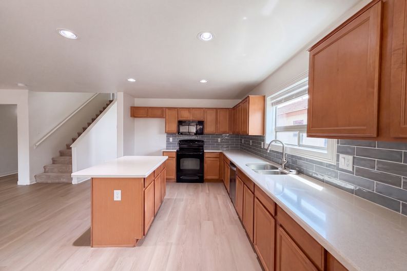 Photo 6 of 23 of 1390 E Ryan Rd, San Tan Valley, AZ