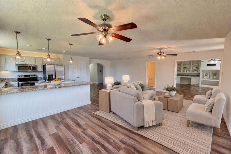 Photo 11 of 30 of 1711 Kennedy Dr, Wylie, TX