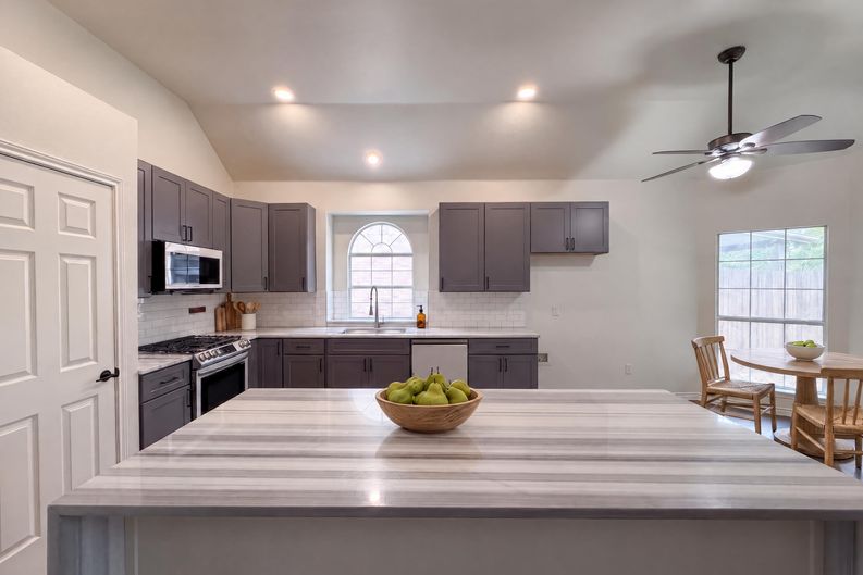 Photo 25 of 28 of 5821 Starboardway Dr, Fort Worth, TX