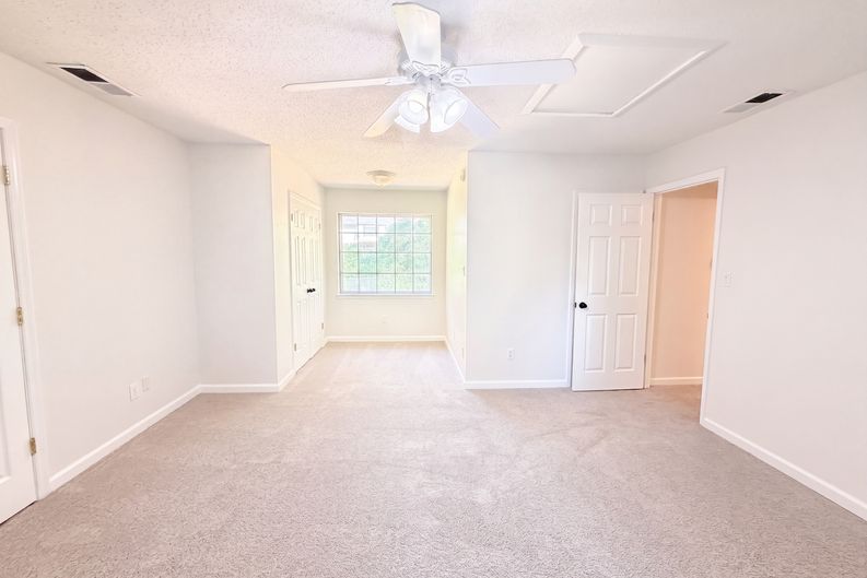 Photo 14 of 21 of 7161 Roper Rd, Trussville, AL