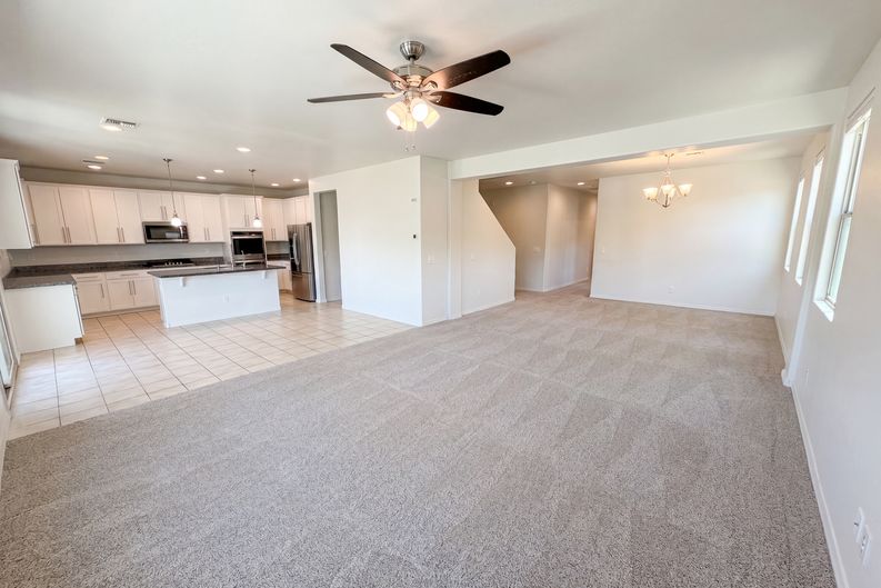 Photo 11 of 42 of 11284 N 186th Ln, Surprise, AZ