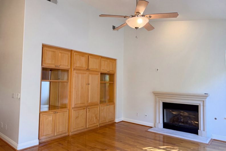 Photo 18 of 51 of 1401 Grey Owl Cir, Roseville, CA