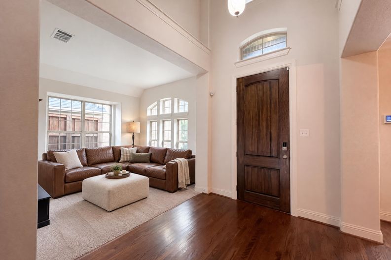 Photo 6 of 43 of 4409 Elmgreen Dr, Roanoke, TX