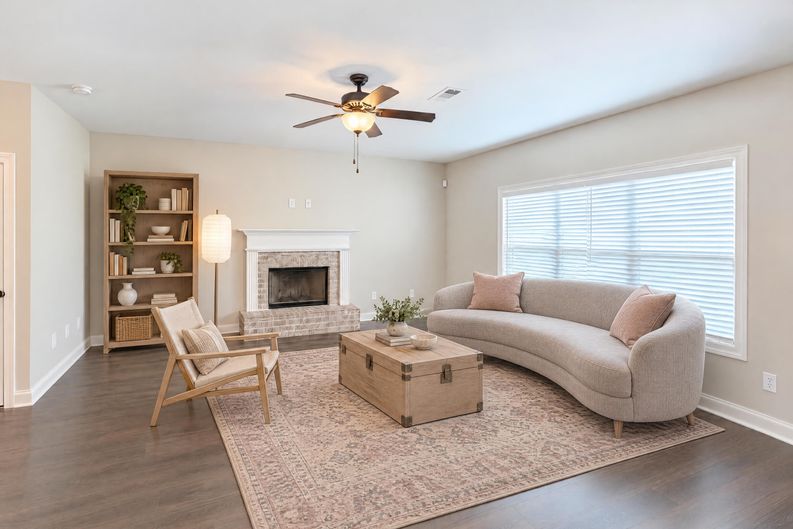 Photo 3 of 24 of 1801 Sycamore Dr, Loganville, GA