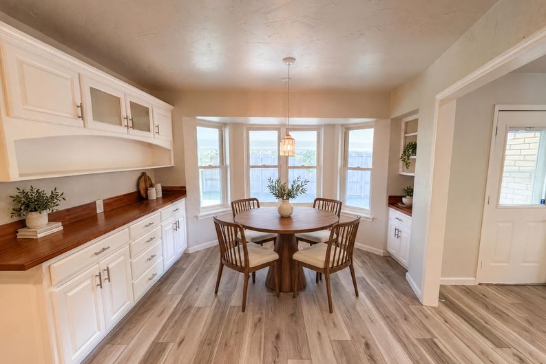 Photo 7 of 27 of 5700 Bermuda Dr, North Richland Hills, TX