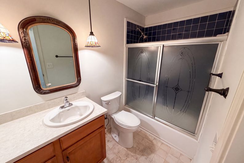 Photo 11 of 23 of 713 Ridgedale Ct, Charlotte, NC