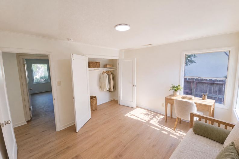 Photo 19 of 29 of 2580 Verna Way, Sacramento, CA