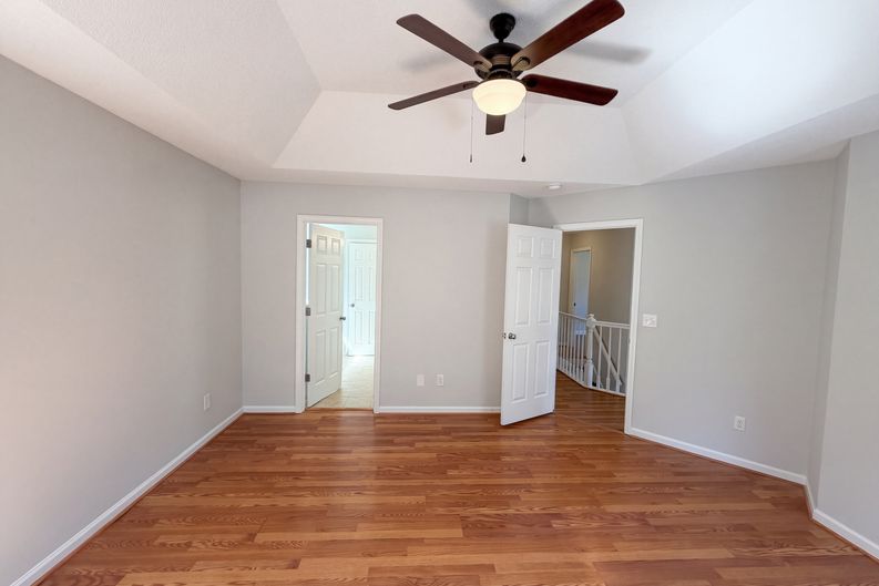 Photo 4 of 28 of 320 Hunters Ridge Dr, Lexington, SC