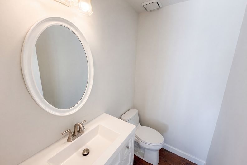 Photo 12 of 19 of 8909 Danson Dr, Charlotte, NC