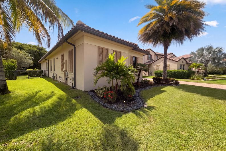 Photo 72 of 124 of 7990 NW 112th Ter, Parkland, FL