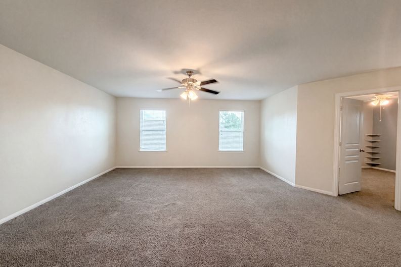Photo 18 of 22 of 18664 Legend Oaks Dr, Magnolia, TX