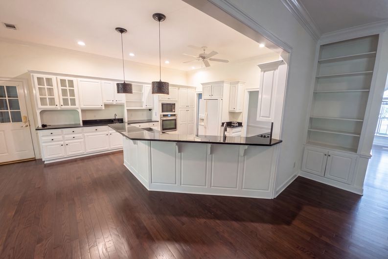 Photo 10 of 21 of 2109 Cumberland Ln, Albany, GA