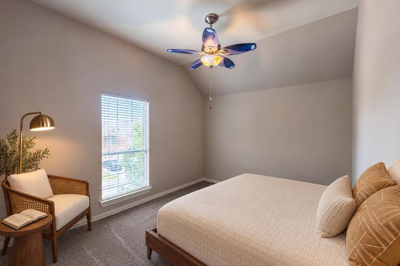 Photo 18 of 32 of 10330 Sandbar Dr, Irving, TX