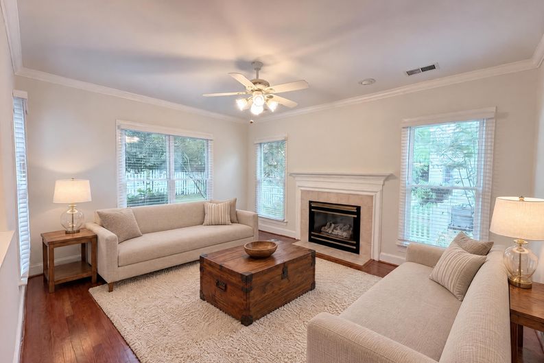 Photo 3 of 21 of 7906 Elphin Ct, Charlotte, NC