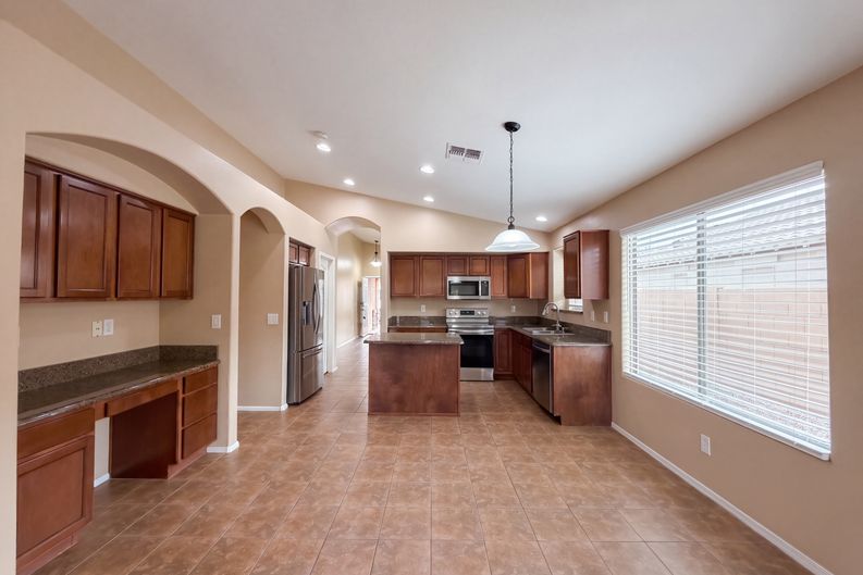 Photo 6 of 20 of 1365 E Prickly Pear Dr, Casa Grande, AZ