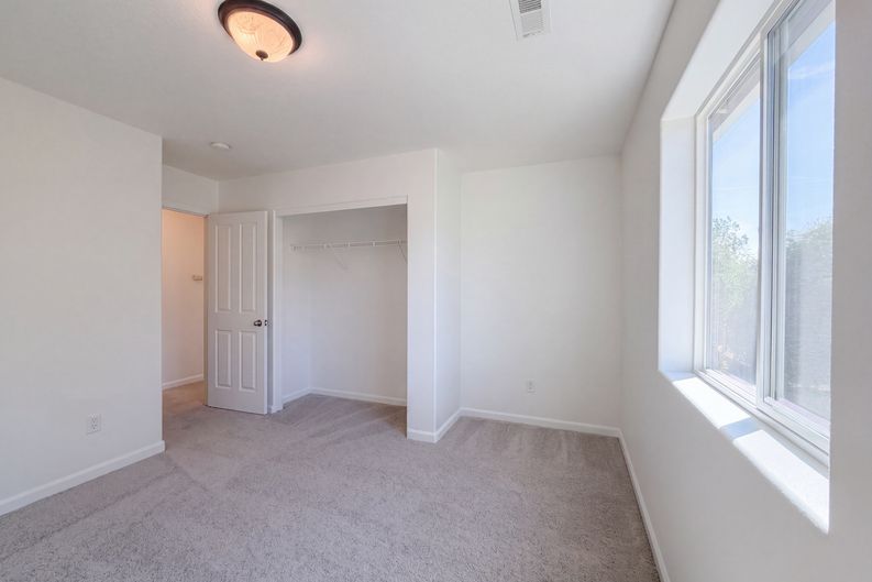 Photo 16 of 25 of 34050 SE Sturgeon St, Scappoose, OR