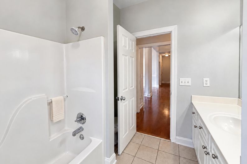 Photo 17 of 24 of 4203 Old Cahaba Pkwy, Helena, AL
