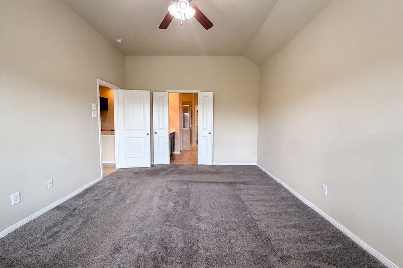 Photo 7 of 17 of 4511 Fenway Park Way, Spring, TX