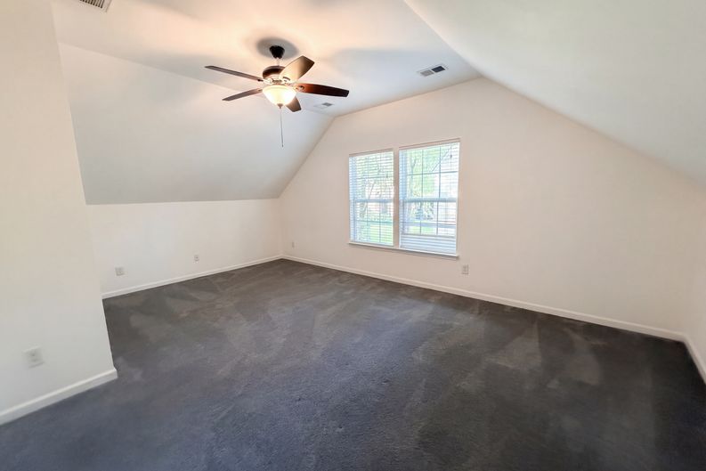 Photo 21 of 27 of 8692 Hickory Creek Ct, North Charleston, SC