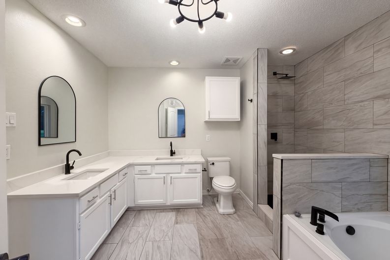 Photo 21 of 31 of 2228 Silverthorn Ln, Flower Mound, TX