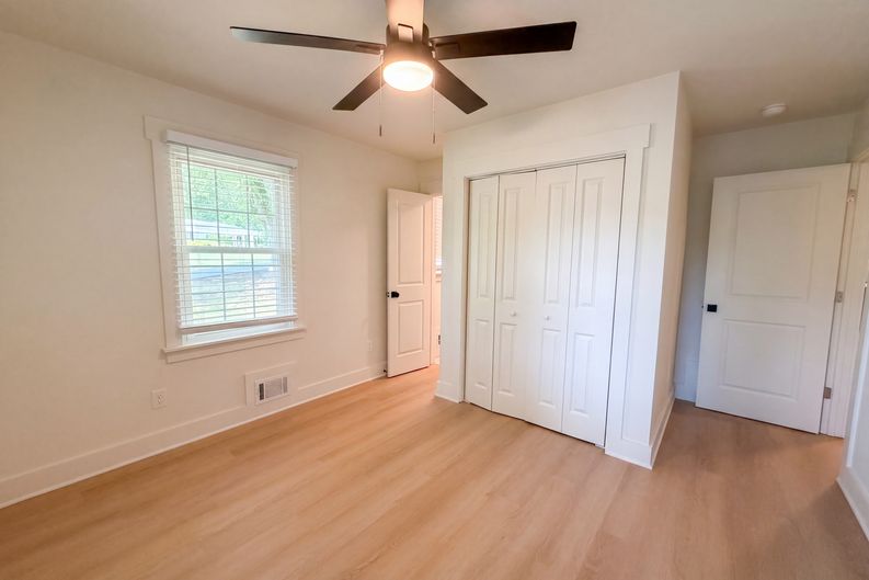 Photo 8 of 18 of 4747 Nelda Dr, Austell, GA